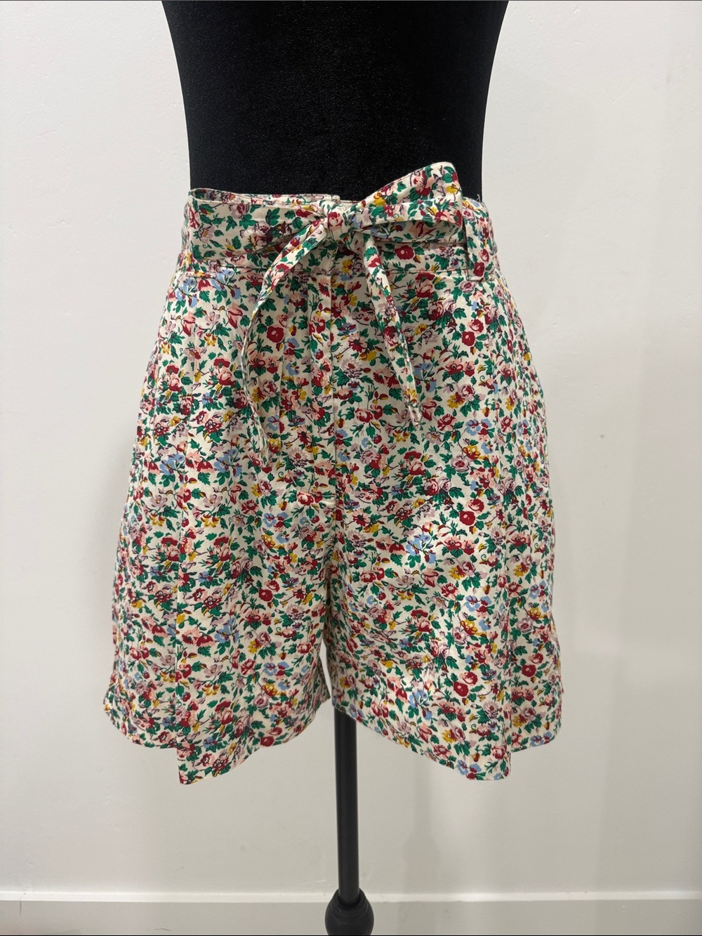 People Tree Cream Floral Tie-Waist Shorts